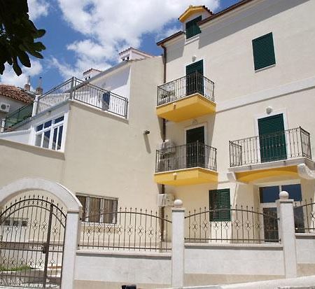 Apartmani Paula Makarska Exterior foto